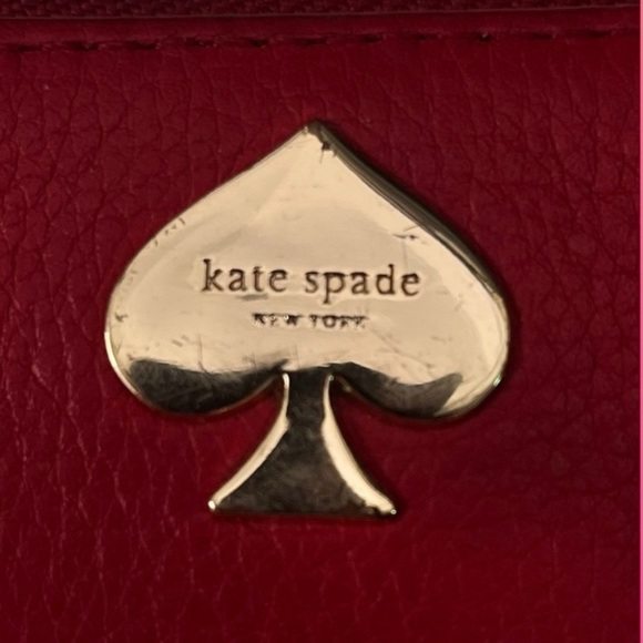 Kate Spade  Vintage and Gorgeous zip around wallet red and gold hardware - Picture 12 of 12